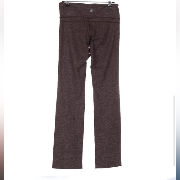 M. Athleta Revelation yoga pant - Picture 3 of 16